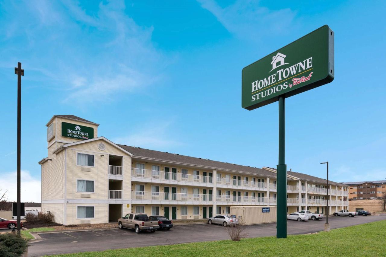 Hometowne Studios By Red Roof Kansas City - Worlds Of Fun Экстерьер фото
